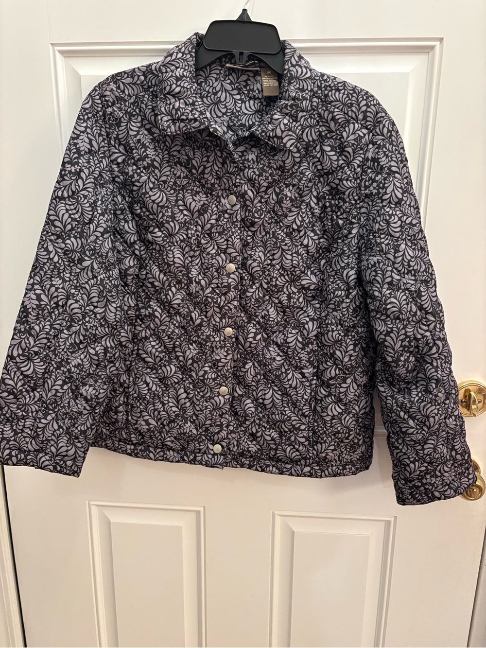 Jane Ashley Black & Gray Quilted Snap-Front Jacket
